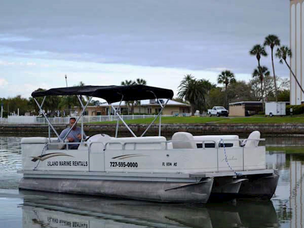 22′ Avalon Catalina Pontoon Boat **